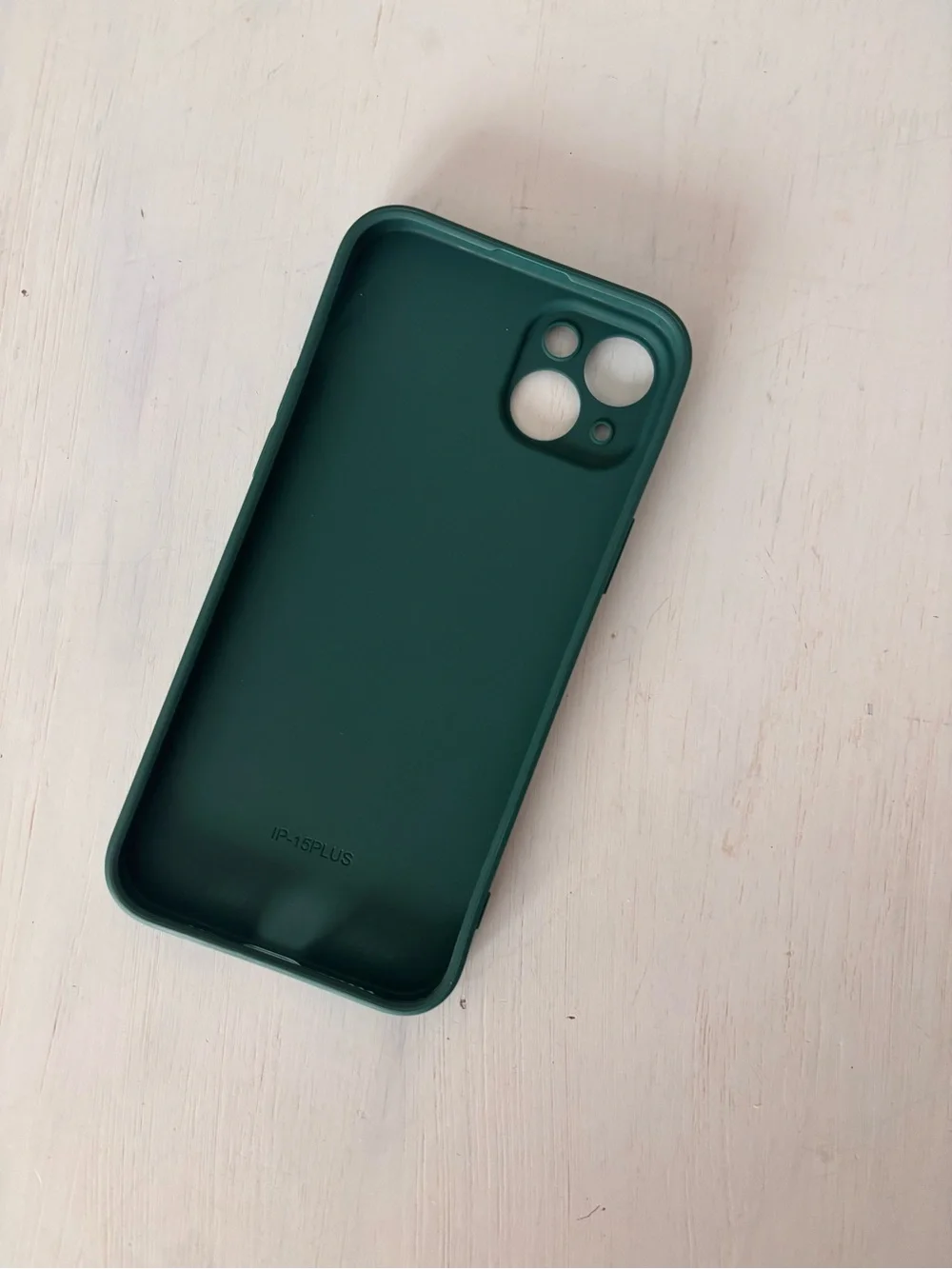 iPhone 15 Plus Green Heart Silicone Phone Case